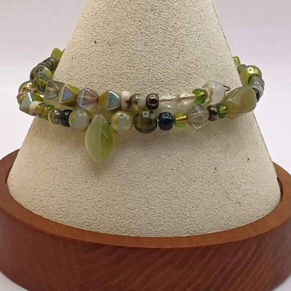 Vintage Spiral Wrap Bracelet with Multiple Shades and Shapes of Green Glass Bead - Picture 5 of 6